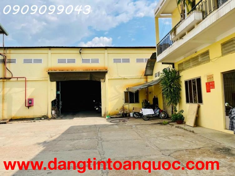 NHÀ 2 TẦNG BTCT – SÁT MT NGUYỄN VĂN QUÁ – NỞ HẬU TÀI LỘC