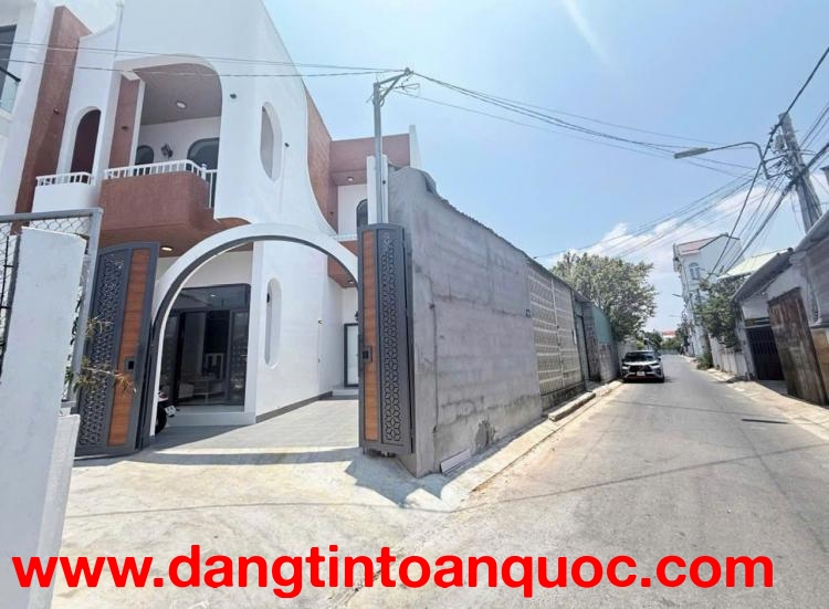 BÁN CĂN NHÀ 2 TẦNG CAO CẤP TẠI TP PHAN THIẾT – PHONG CÁCH RESORT