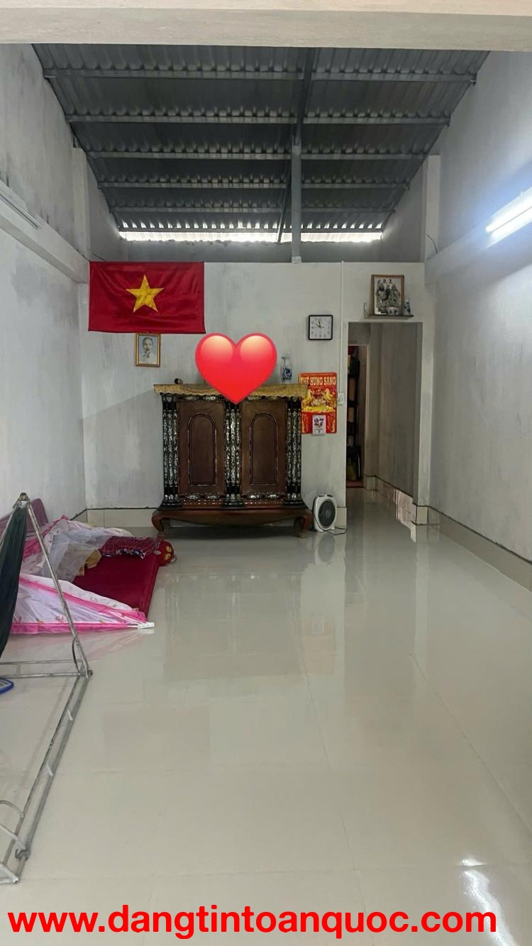 CHÍNH CHỦ CẦN BÁN GẤP ĐẤT TẶNG NHÀ CẤP 4 TẠI LONG AN – GIÁ TỐT