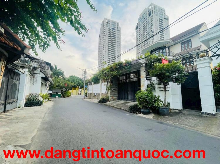 bán đất Ngay đường Nguyễn Văn Hưởng Thảo Điền Q2 , Diện tích: 380 - 58 TỶ