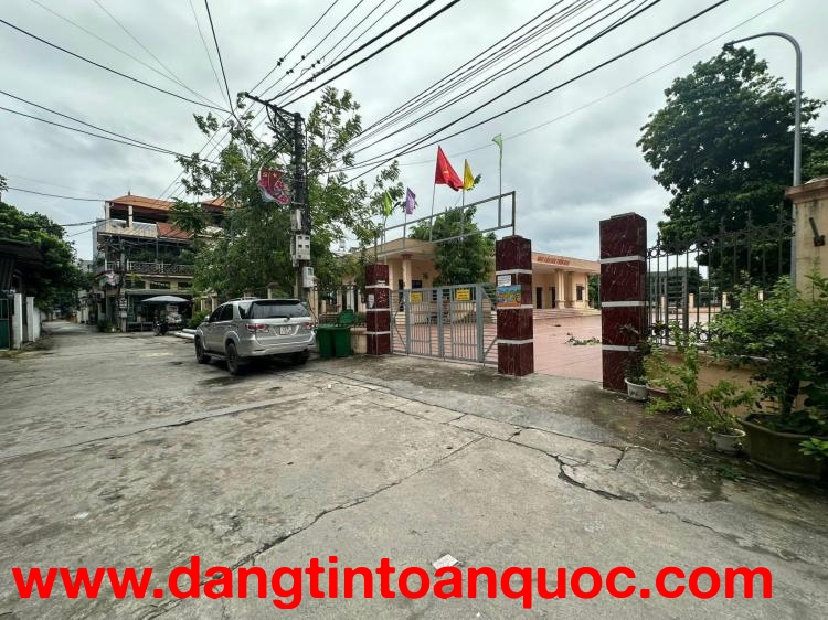 ????????Chỉ #2,3 tỷ có ngay 1 lô tại Thôn Đoài, Việt Hùng, Đông Anh. 52m2