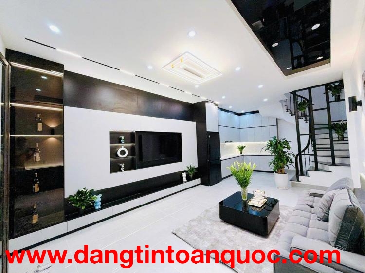 RẺ NHẤT THÁI THỊNH – NGÕ RỘNG 2M – NHÀ MỚI TINH Ở LUÔN – XEM LÀ CHỐT