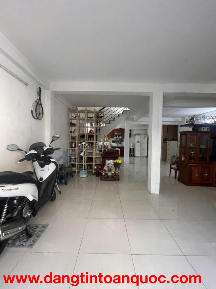 Bán nhà Hẻm xe hơi Gò Cẩm Đệm - ngay Chợ Vải Tân Bình, 6x14m, 3 Tầng - 3PN, chỉ 9 Tỷ.