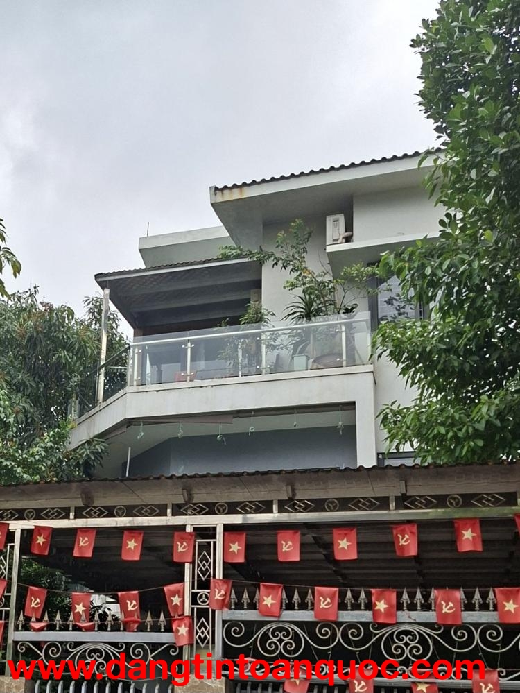 SIÊU HIẾM-VILA LÔ GÓC VIP KĐT XUÂN PHƯƠNG – HƠN 200M² 
???? Foresa Tesco, Xuân Phương Từ Liêm
✨ 3.5 