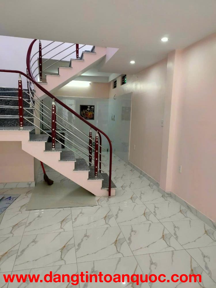 CHÍNH CHỦ CHO THUÊ NHÀ NGUYÊN CĂN 2 TẦNG TẠI TRUNG TÂM HẢI PHÒNG - 38M2 - CHỈ 4TR800