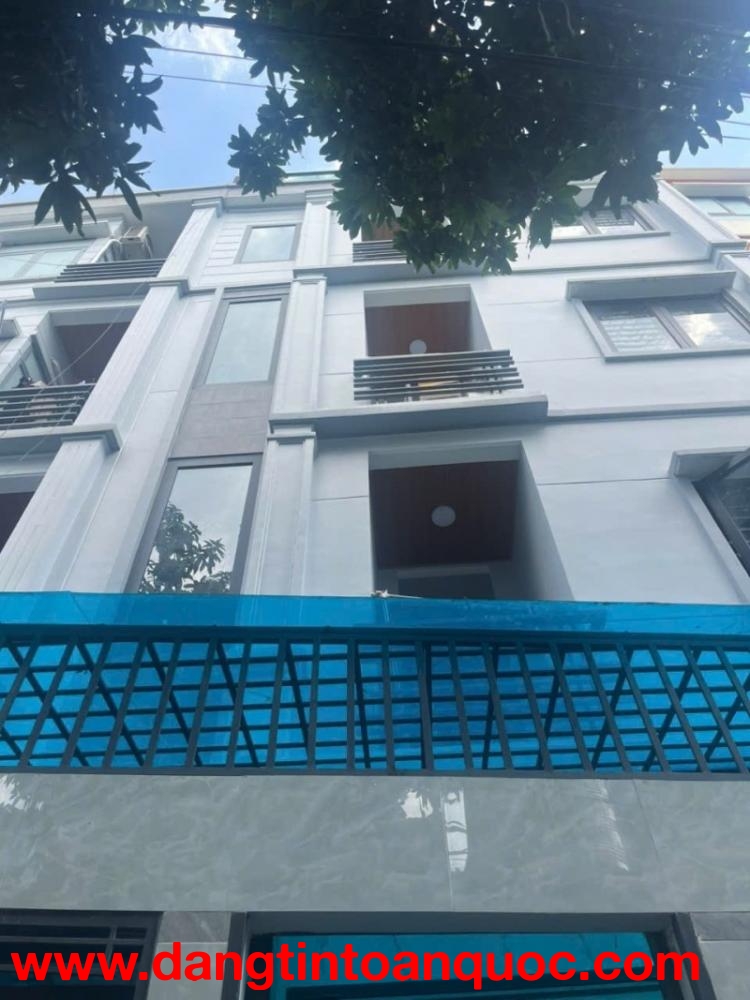 Bán nhà đường số 11, Tăng Nhơn Phú B, Thủ Đức, TP HCM. DT 173m2, 4 tầng. Giá  - 16.3 Tỷ
