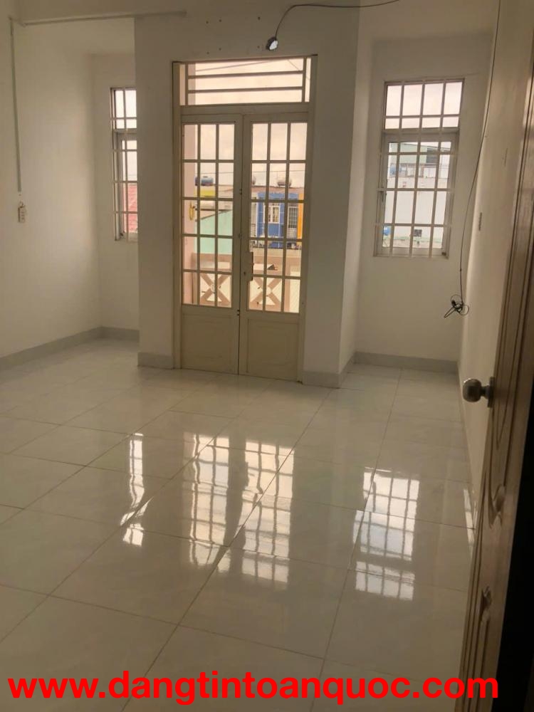 BÁN MẶT TIỀN KINH DOANH 1806 HUỲNH TẤN PHÁT - CHỈ 5 TỶ 5