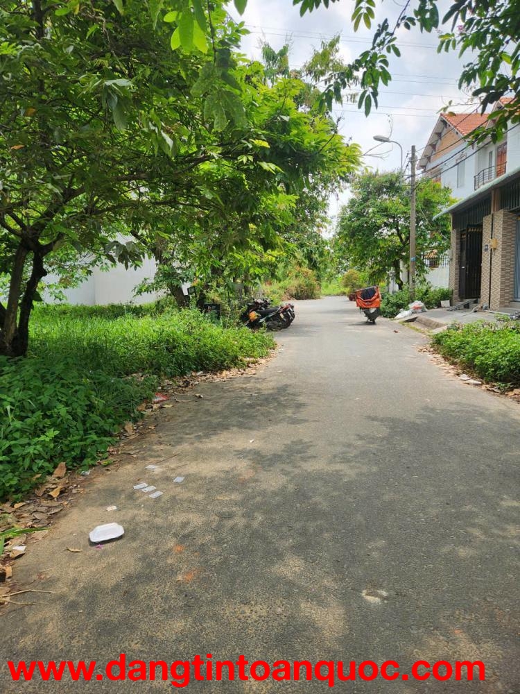 Bán gấp đất thổ cư 135m2, P. Tân Thới Hiệp, Q.12, Sổ Hồng chính chủ, 7.2 tỷ. LH: 0947283834