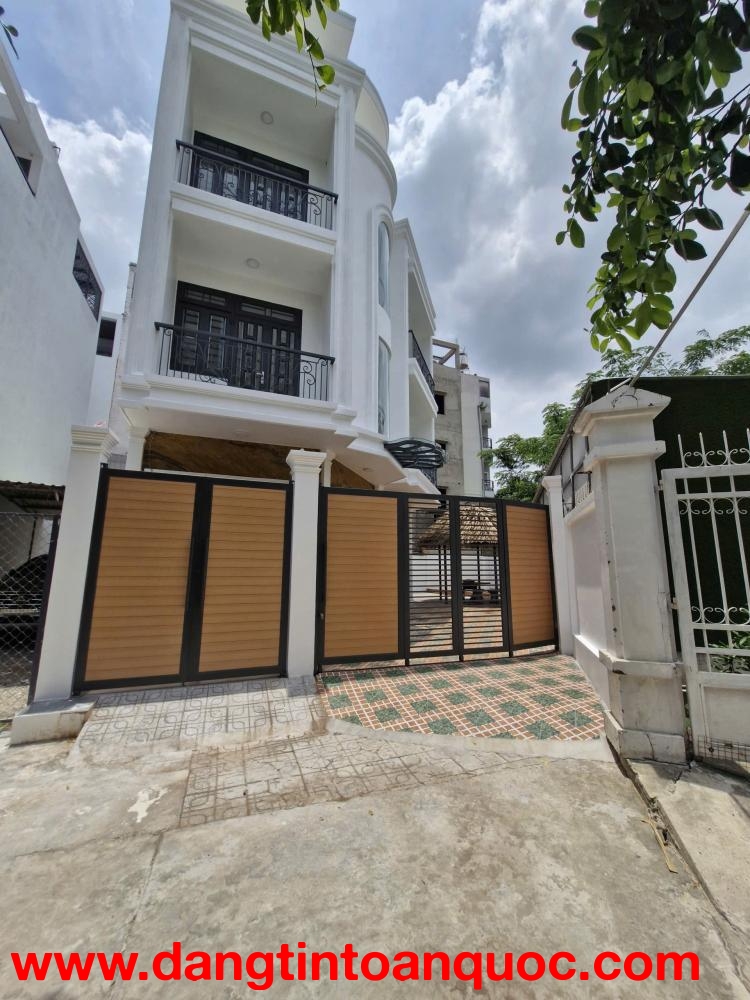 NHÀ PHỐ KIỂU BIỆT THỰ CÓ SÂN VƯỜN TẠI GÒ VẤP - 215M2 CHỈ 17.5 TỶ. LH:0963492727.