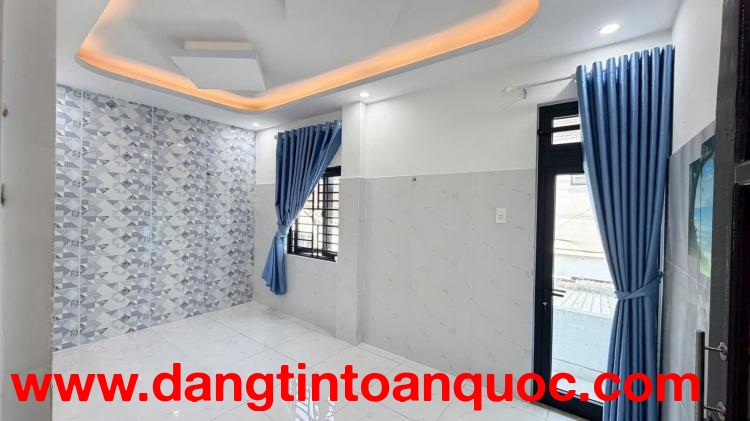 ????????Bán nhà 2 tầng mặt tiền đường Phong Bắc 9 -  gần đường Thăng Long