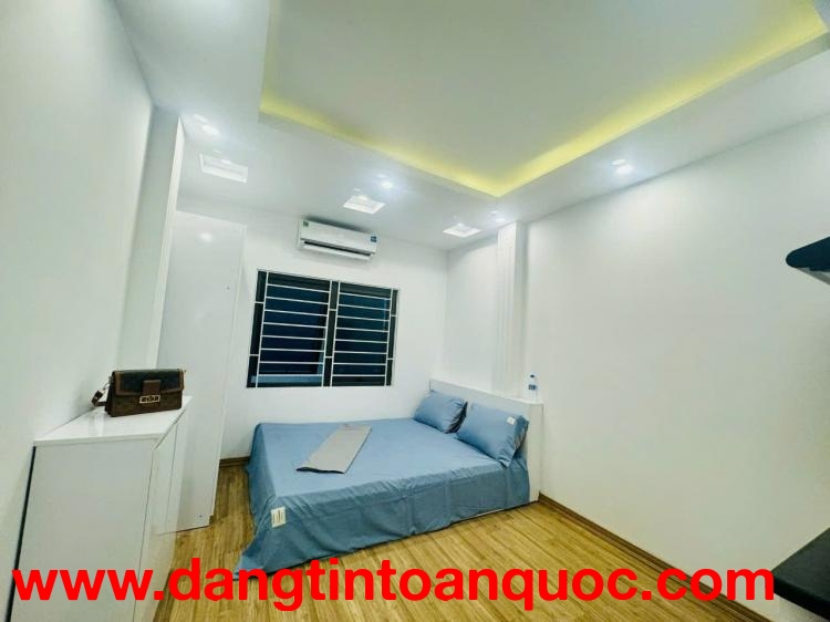Bán gấp giá rẻ Minh Khai 45m, 5 tầng, mặt tiền 4.2m, 12.6 tỷ Hai Bà Trưng.