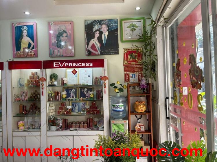 Tân Bình ! MB ĐẸP LẮM, SANG MB GIÁ RẺ Thích hợp Kinh doanh Nail Room , Spa , Salon , Shop , Cafe