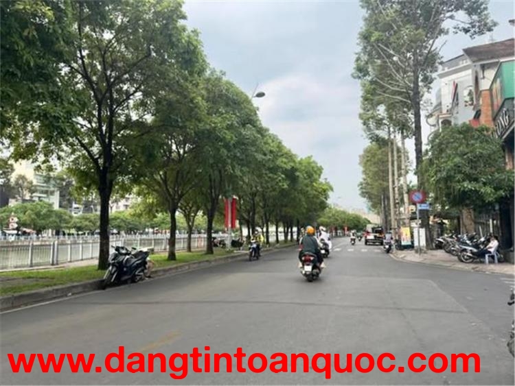 Nhà HXH Đường Nguyễn Văn Thủ Đa Kao Quận 1.