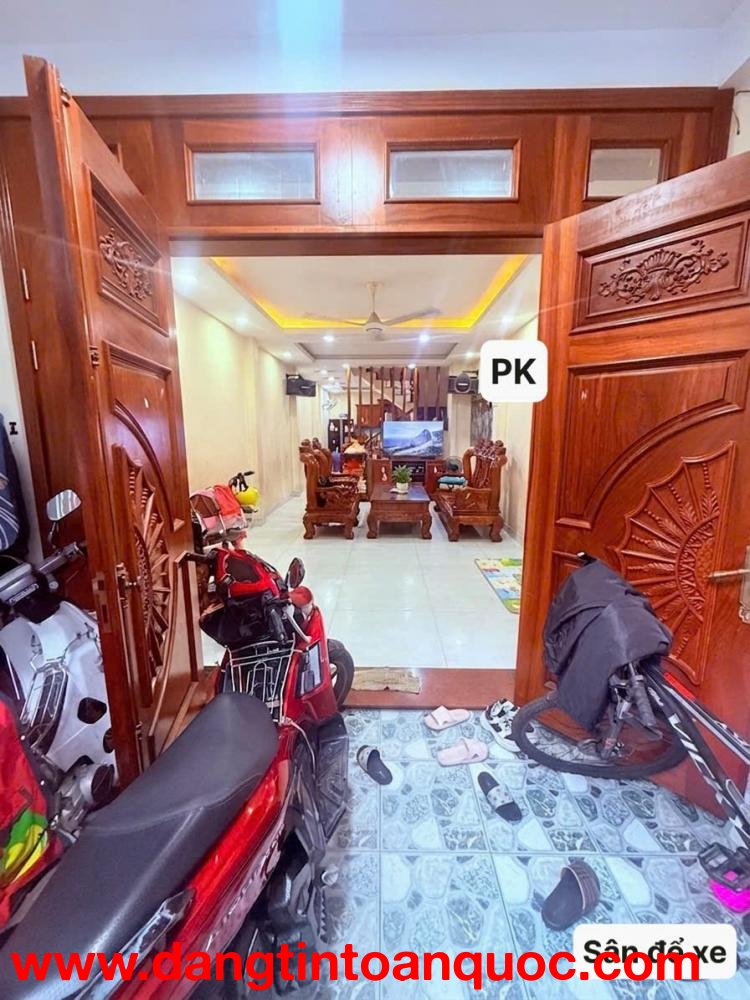 Bán nhà gần trường Đại Học Văn hiến, Quận Tân Phú - 4x15m - 3 tầng - 6.x tỷ(tl)