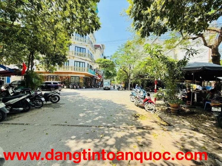 Bán nhà đẹp Việt Hưng- Dân Xây- Oto tránh- vỉa hè kinh doanh-96m 5 tầng full NT nhỉnh 28 tỷ(TL)