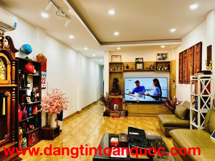 CẦN BÁN NHÀ 214M2 4X50 NHÀ CẤP 4 MT ĐƯỜNG HUỲNH BÁ CHÁNH