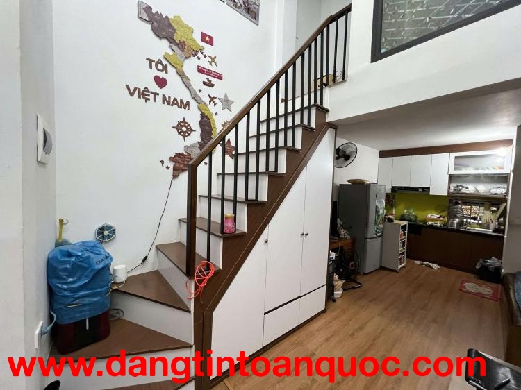 Bán gấp giá rẻ Duyên Hà 77m, 2 tầng, mặt tiền 7.6m, 1.9 tỷ Thanh Trì.