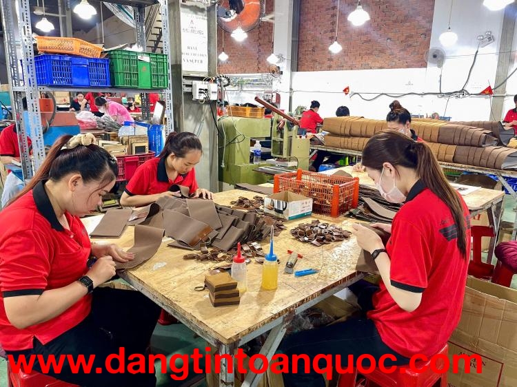 ???? KHÁCH THƯỜNG NHỚ NHỮNG MÓN QUÀ DÙNG ĐƯỢC LÂU