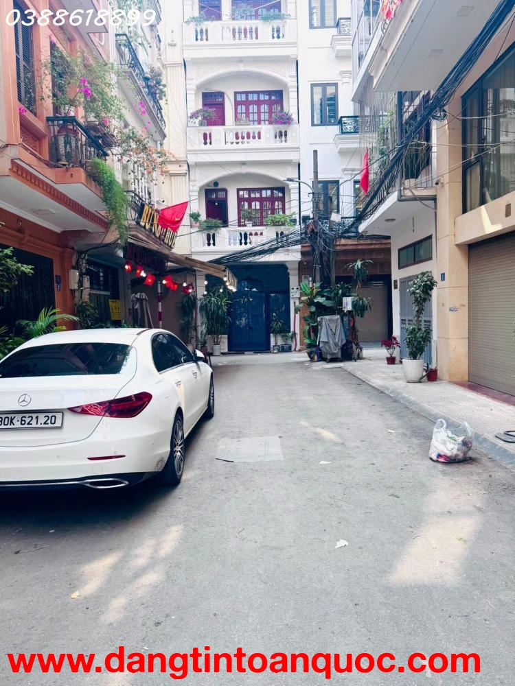 BÁN BIỆT THỰ PHÂN LÔ HOÀNG CẦU - Ô TÔ TRÁNH - 100M2 - 4 TẦNG - MT 10M - 51,5 TỶ