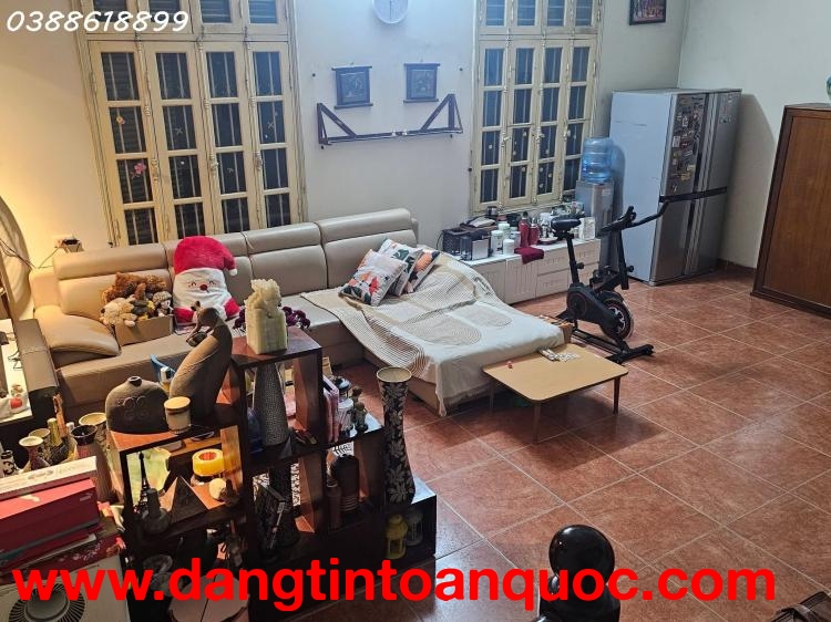 BÁN BIỆT THỰ LÊ VĂN LƯƠNG - THANH XUÂN - 180M2 -MT 7M- Ô TÔ VÀO NHÀ - 35 TỶ