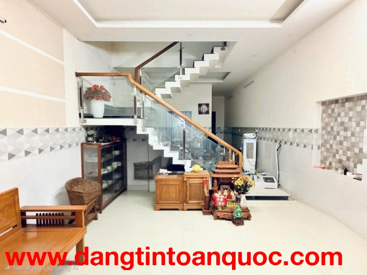Bán nhà 3 tầng đường 10,5m PHẠM VĂN NGÔN - thông Nguyễn Lương Bằng
