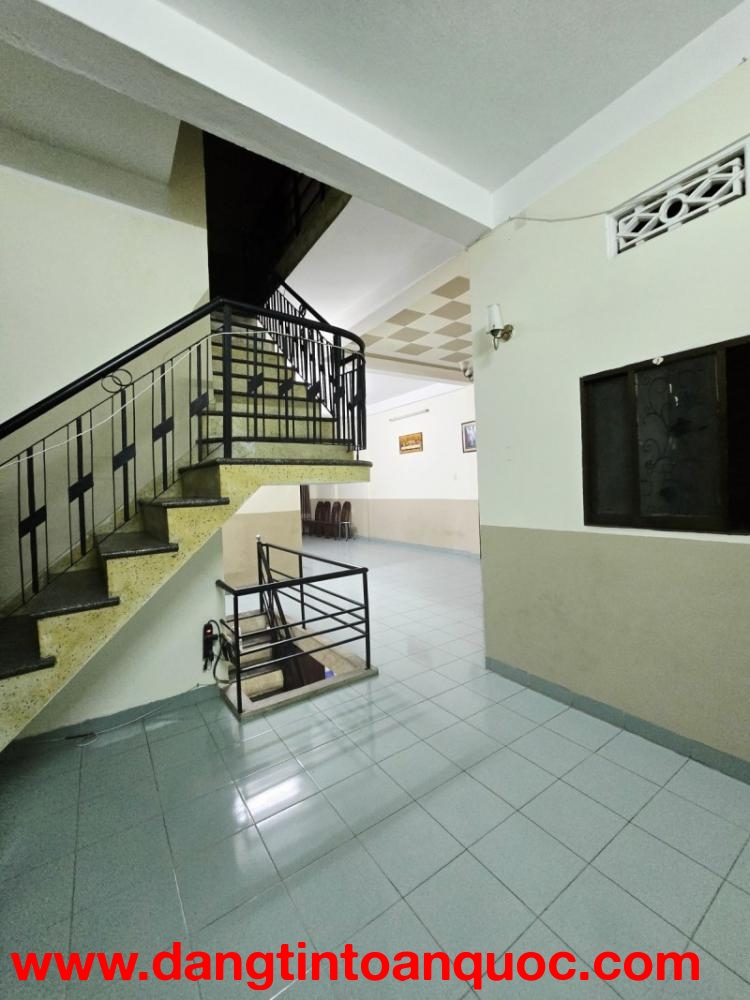 # ???? SẬP HẦM MT  ÔNG ÍCH KHIÊM - GIÁ CHỈ 150TR/M2 - NỞ HẬU 7M ????