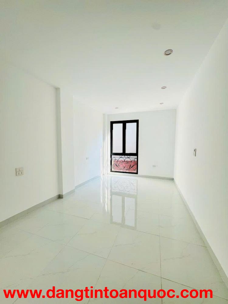 ĐẤP HỘP!NHÀ NGỌA LONG,LÔ GÓC,30M RA OTO,THANG MÁY,TẶNG NỘI THẤT,DT:40Mx6T.8ty