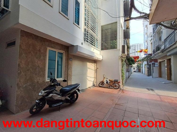XUÂN ĐỈNH: LÔ GÓC GARA Ô TÔ, LOẠI CHỦ THƯỜNG GIỮ CHỨ ÍT BÁN