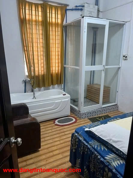 Do không có người quản lý, cần sang nhượng gấp cơ sở Massage mặt tiền đường Nguyễn văn linh, long tu