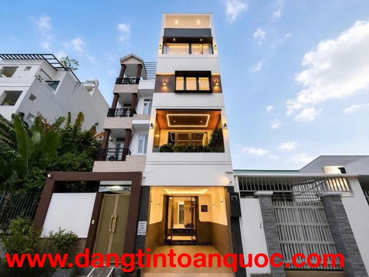 NHÀ CẠNH VINCOM, 4X19M, CÓ THANG MÁY, 5 TẦNG, CHỈ HƠN 15 TỶ