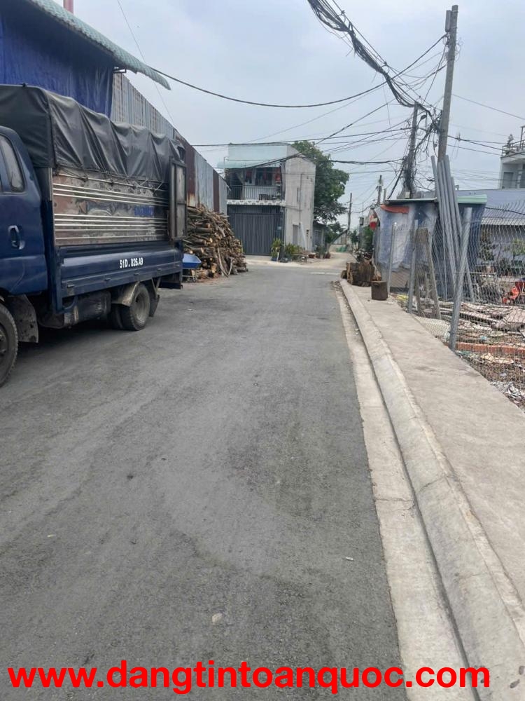 Bán đất giá tốt nhất thị trường 5x23m giá 3,75 tỷ Đường nhựa 6m gần Lê Văn Khương