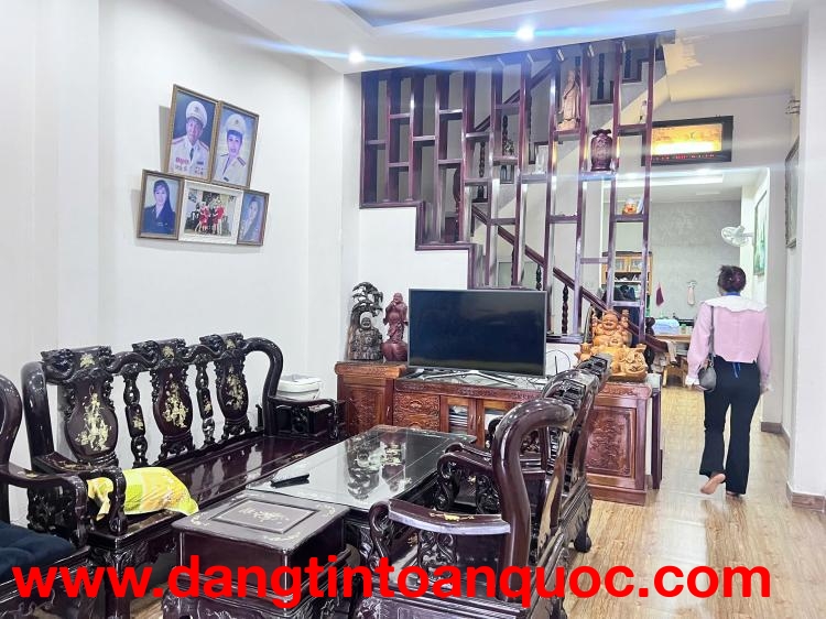BÁN NHÀ 4 TẦNG MẶT TIỀN MẠC ĐĨNH CHI – GIÁ 15 TỶ

 - Diện tích: 75m²- Ngang: 4 m -  Giá bán: 15tỷ - 
