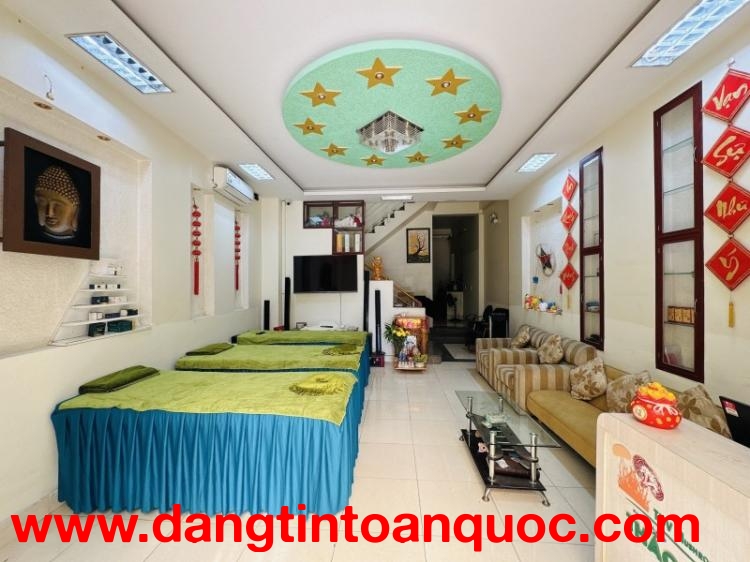 Bán nhà mặt phố đường số 17, Bình Chiểu, Thủ Đức, TP HCM. DT 114m2, 3 tầng. Giá 6.9 tỷ