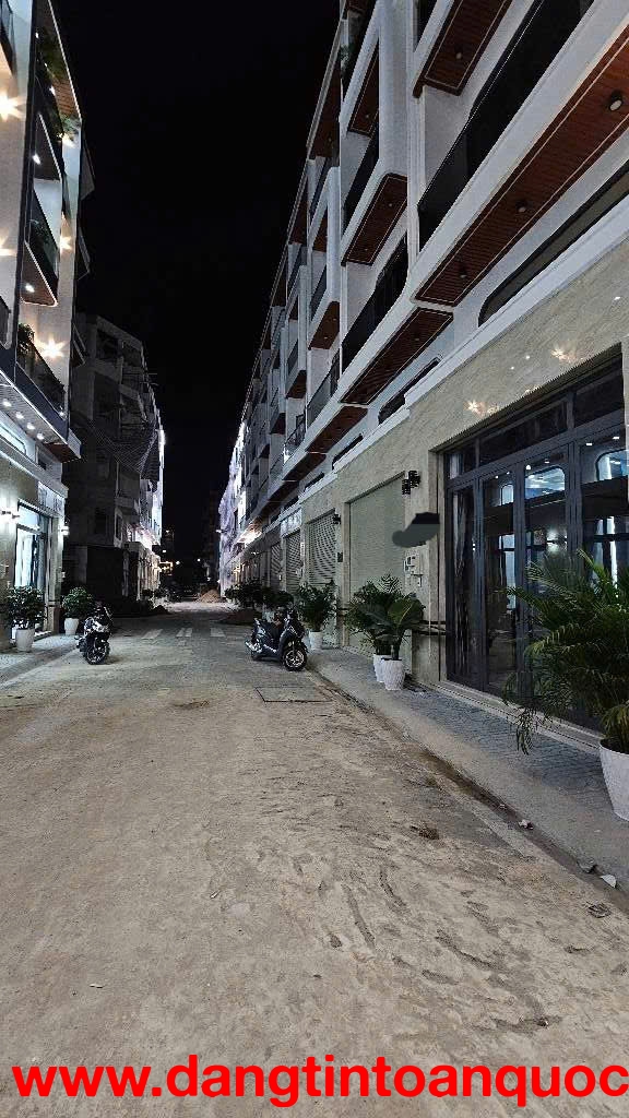 Hẻm 1/ - Đường 8M - 6 Tỷ Nhỉnh - Bình Tân - Nhà Đẹp - Gần Chợ,Trường Học - Tặng Full Nội Thất - KO Q
