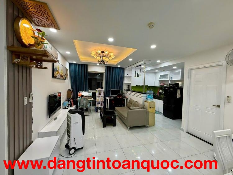 *** Chung cư Cosmo  Quận 7 
* Diện tích : 78m2 
*  Loại căn : 2PN - 2WC