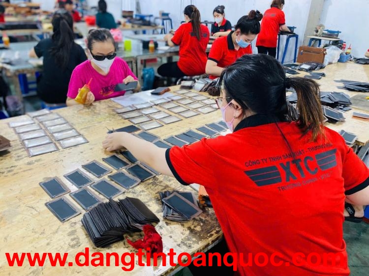 XƯỞNG GIA CÔNG ĐỒ DA THEO YÊU CẦU
