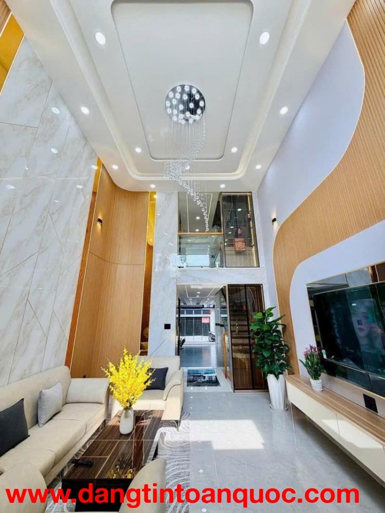 Nhỉnh 13 tỷ có nhà 6 lầu đẹp ngang 4.3m 73m2 hẻm 183 Nguyễn Văn Khối tặng NT kèm T.máy.