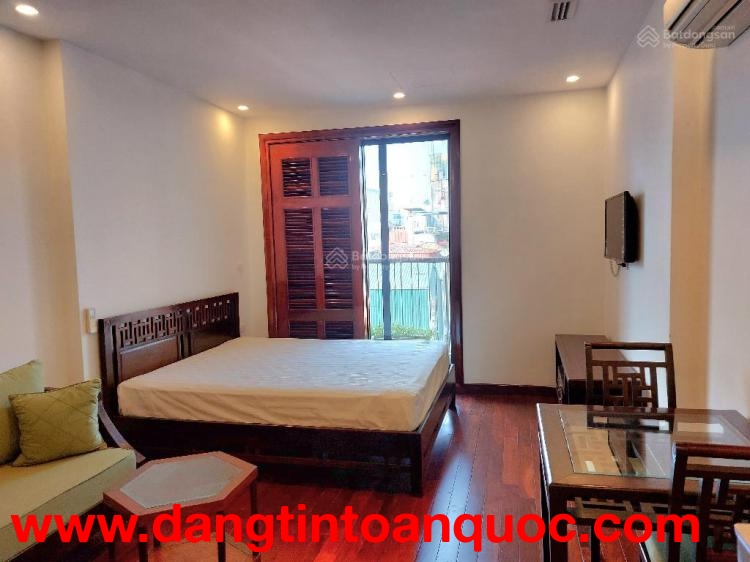 phố cổ hà nội giá cực thơm khách sạn thang máy ô tô tránh dòng tiền ổn định quanh năm