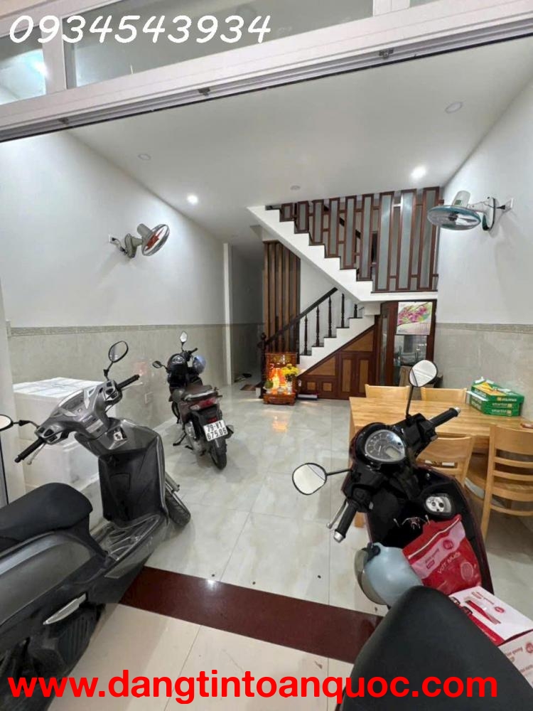 Bán Nhà 2 Tầng Mặt Tiền Đường B6 - Khu TĐC VCN Phước Hải, Nha Trang