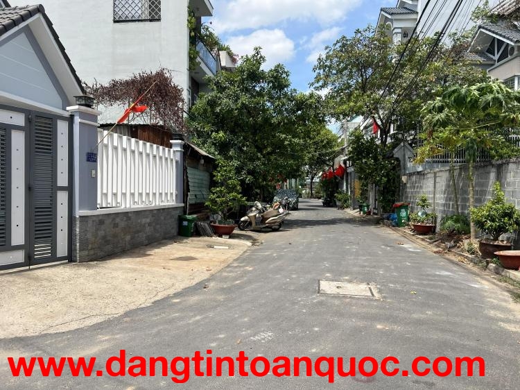 CHÍNH CHỦ CẦN BÁN ĐẤT ĐẸP - HẺM 175 ĐÌNH PHONG PHÚ - Q9 -TP HỒ CHÍ MINH