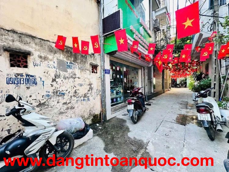 Gấp - Nhà đẹp Trần Cung - 5 tầng hiện đại - Ngõ thông thoáng - Khu vực cực hot - Vài bước ra phố