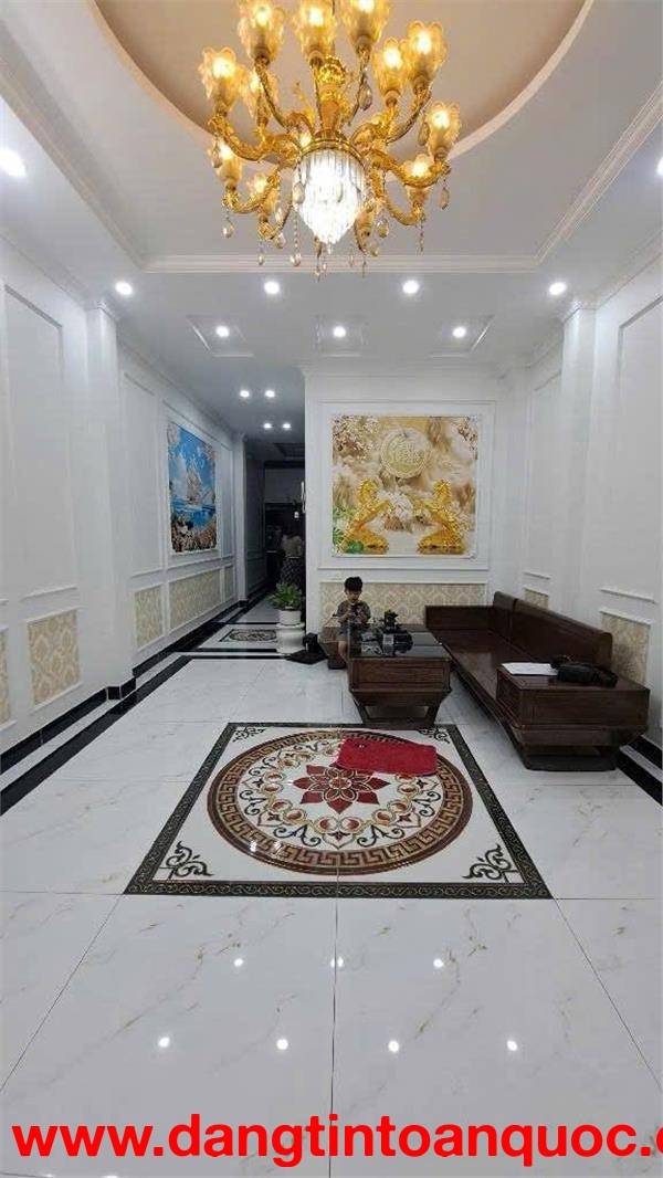 NHÀ MỚI PHÚC LỢI LONG BIÊN -5 TẦNG - LÔ GÓC - 41M2.  HƠN 7 x- OTO ĐỖ GẦN - SÁT VINHOME -