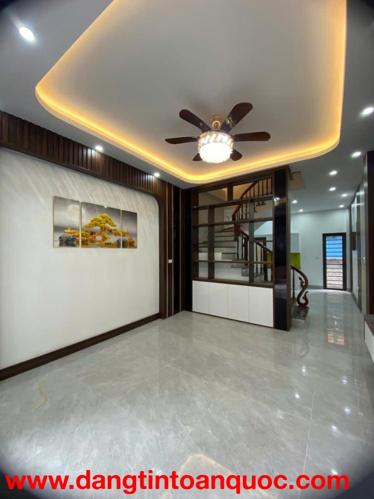 Bán nhà 4 tầng gần 50m2 cách Ngô Thì Nhậm 25m, oto vào tận nơi, Kỳ Bá, TP. Thái Bình, giá 2.9 tỷ, sổ