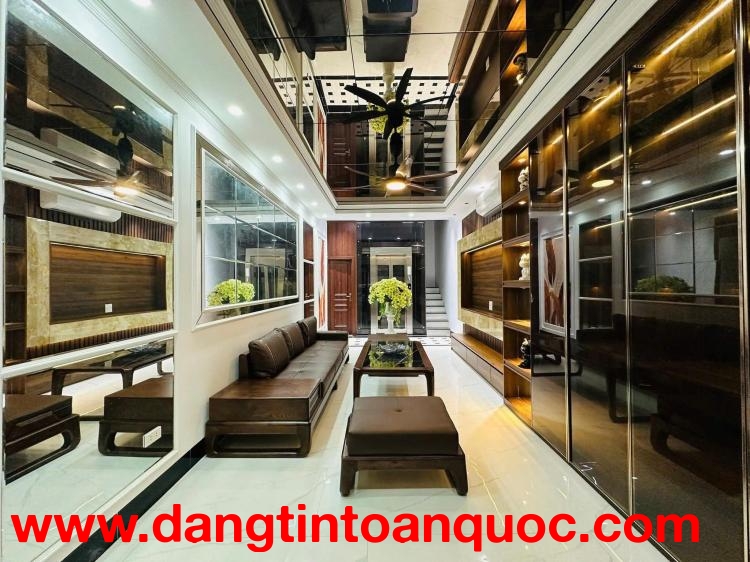 ???????????? NGAY CẠNH VIN GIẢNG VÕ -  NHÀ SIÊU ĐẸP - THIẾT KẾ ĐẲNG CẤP - SIÊU THOÁNG -  6 TẦNG THAN