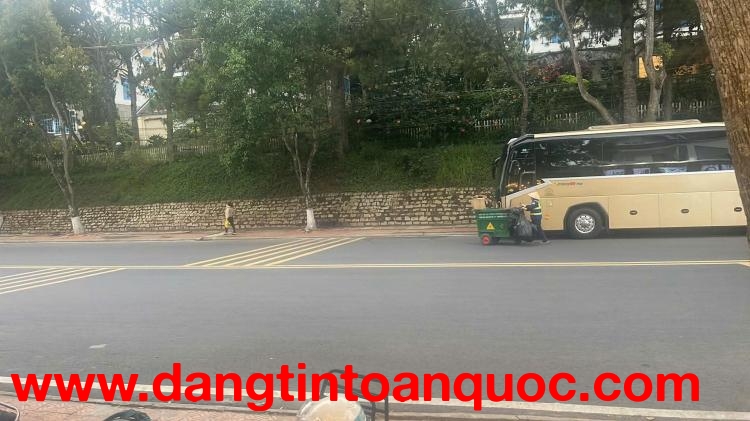 SANG QUÁN CÀ PHÊ – MẶT TIỀN ĐƯỜNG PHÙ ĐỔNG THIÊN VƯƠNG, ĐÀ LẠT