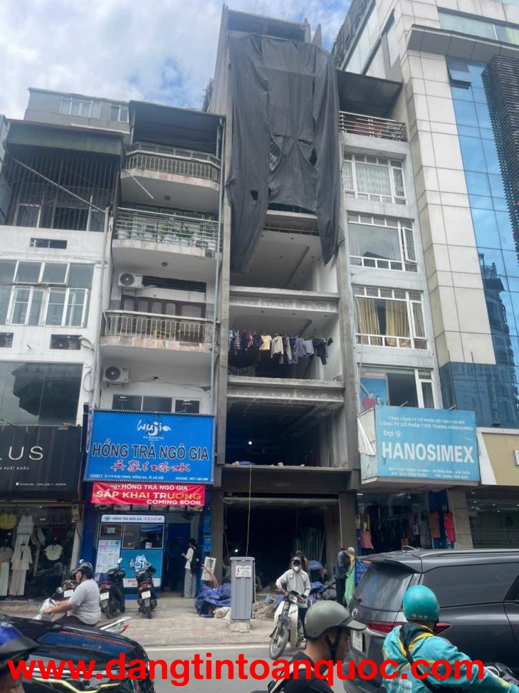Tôi chính chủ cần bán tòa nhà tại 65 Hoàng Ngân, vị trí đẹp, đường rộng