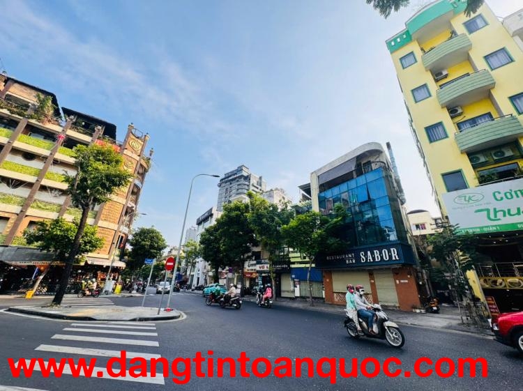 VỊ TRÍ ĐỘC TÔN KHAN HIẾM NGANG LỚN 15M*21M- BÁN NHÀ 4 TẦNG MẶT TIỀN YERSIN, QUẬN 1- ĐANG CHO THUÊ BA