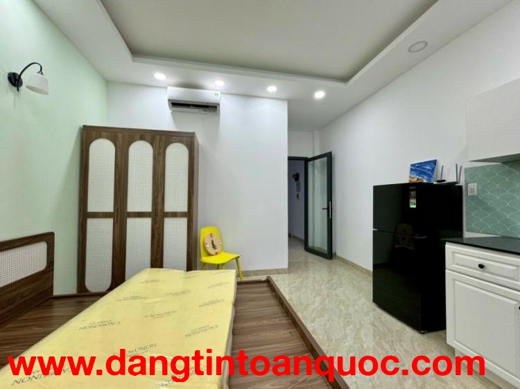 Bán nhà hẻm Phạm Văn Đồng, Thủ Đức, TP HCM. DT 74m2, 4 tầng. Giá 8.8 tỷ.