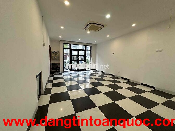CHO THUÊ TẦNG 1 SHOPHOUSE VINHOMES GARDENIA GIÁ 19 TRIỆU/ THÁNG – MẶT VƯỜN HOA, KINH DOANH CỰC ĐẸ