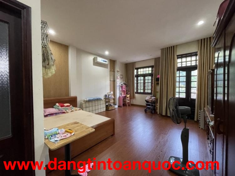 ► Mặt Tiền Lý Tự Trọng, gần Đống Đa, 98m2, ngang 5.1m, 3 tầng cứng, 15.x tỷ